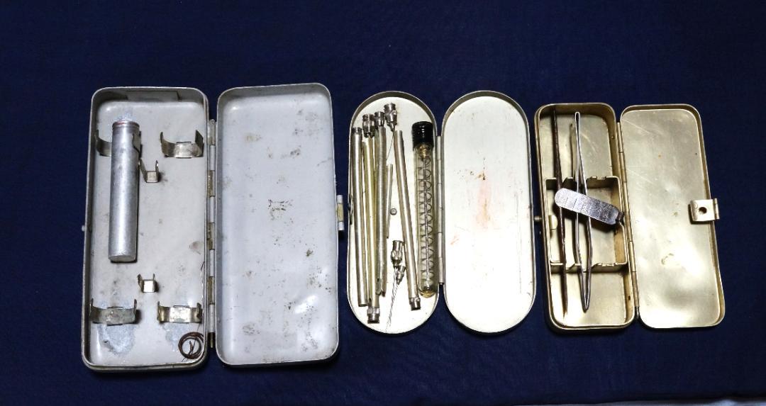 旧日本陸軍衛生兵復員時の貴重な資料品