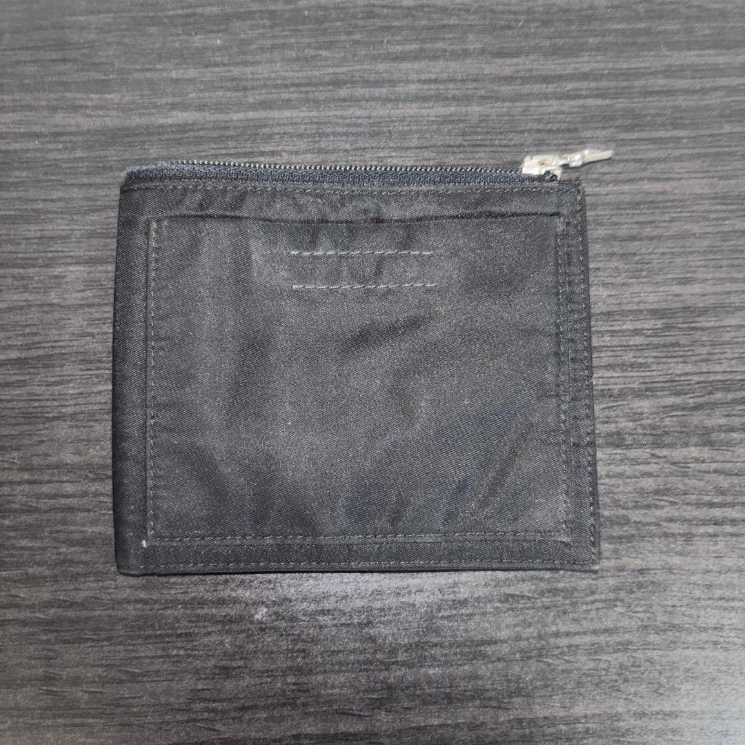 PRADA 二つ折り財布　ブラック