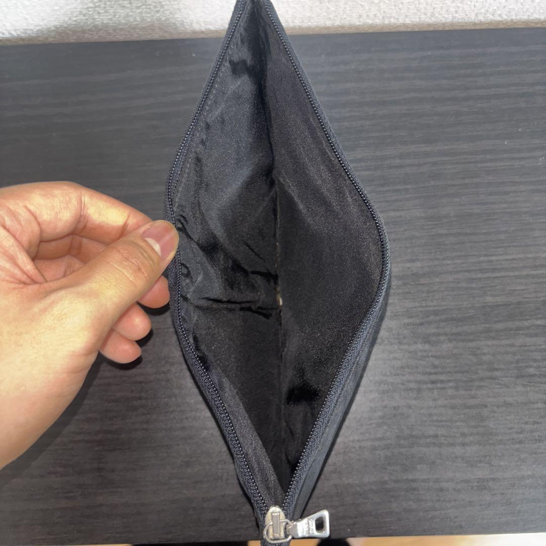 PRADA 二つ折り財布　ブラック