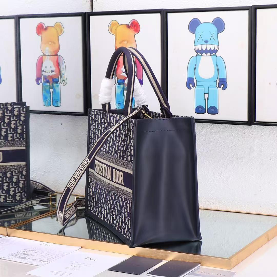 ハンドバック