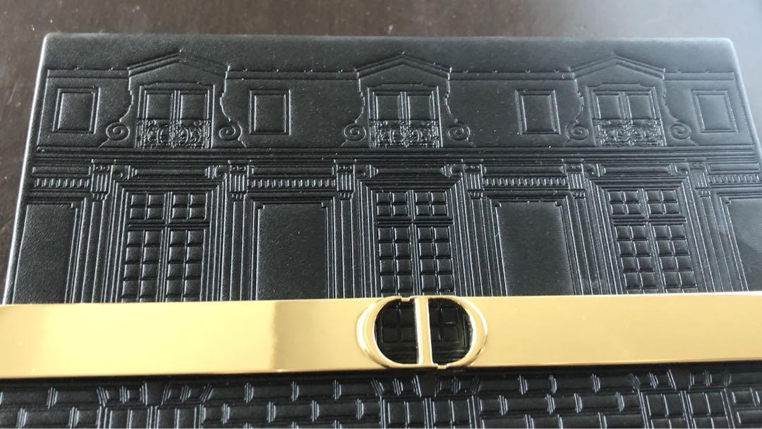 Dior エクランクチュールマルチユースパレット クリスマスコフレ限定