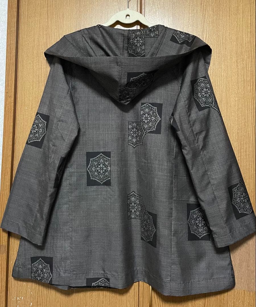 ◆着物リメイク♪大島お洒落ジャケット♪茶系♪◆～L◆  着物リメイク シンプル 茶系 大島のフード付きジャケット j L〜j LLサイズ