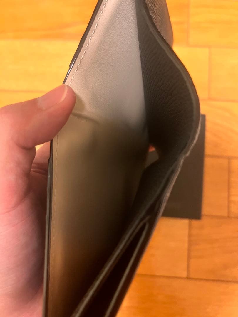 Valextra ヴァレクストラ