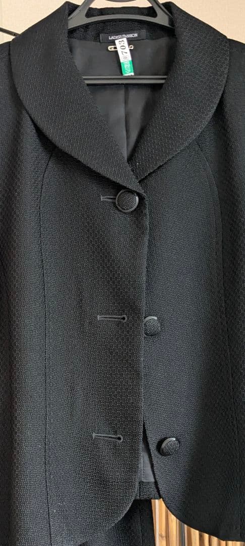 フォーマル目立った傷や汚れなし