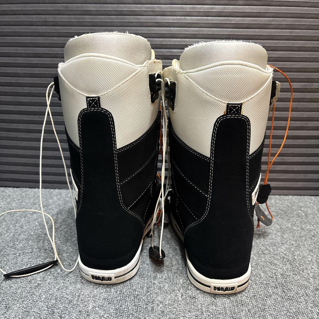 thirty two サーティトゥ レディース　スノーボードシューズ