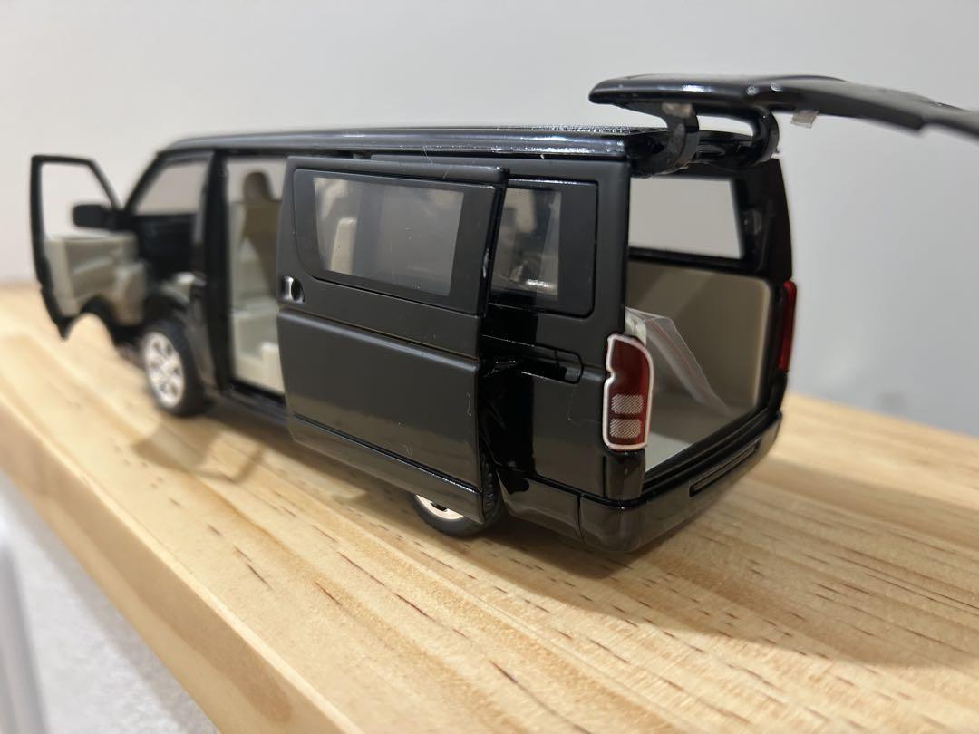 トヨタ ハイエース GL ミニカー M929D ブラック