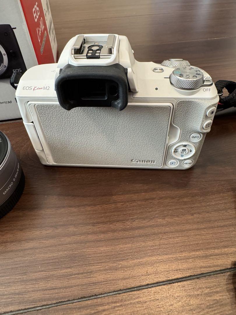 Canon EOS Kiss M2 ホワイト 2本レンズ付き