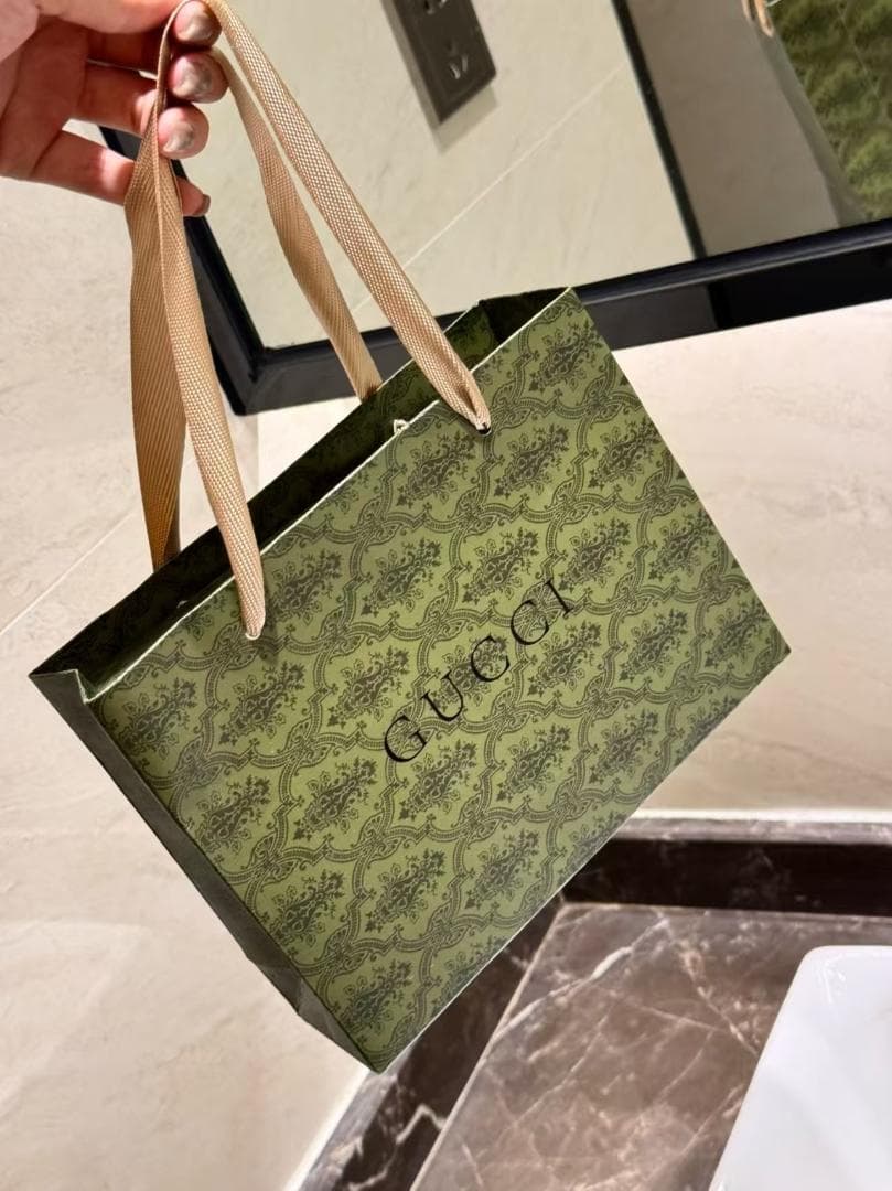 Gucci　お買い得なレトロライター＋髭剃りセット！