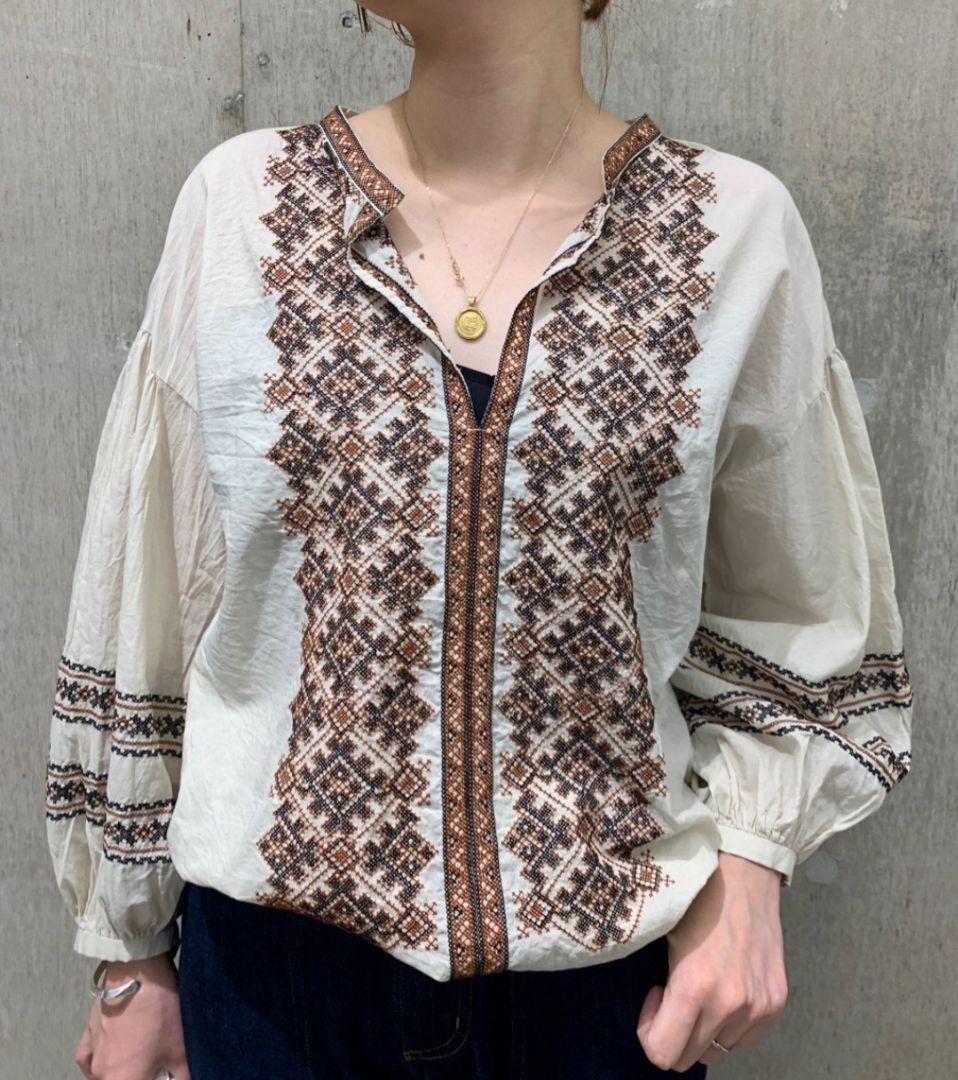 ジャーナルスタンダード 刺繍 ブラウス
