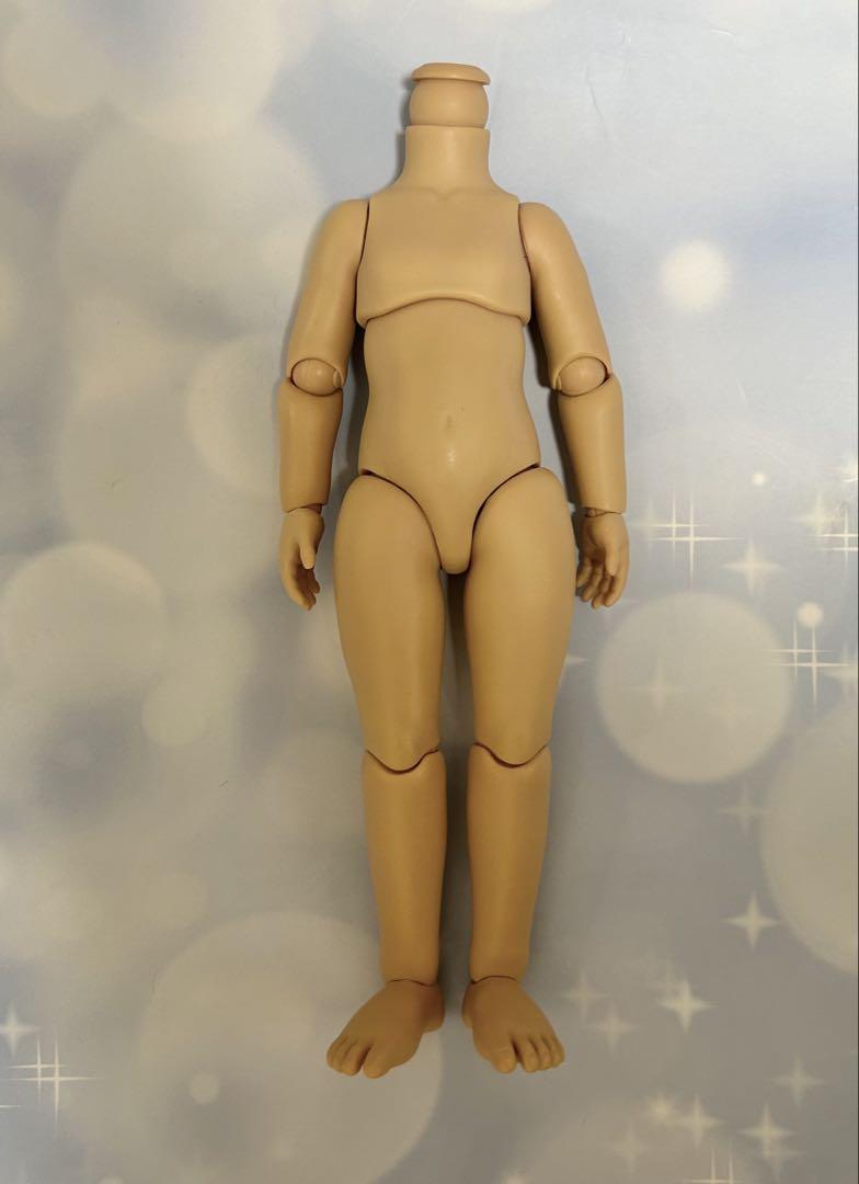 パオラレイナ　稼働ボディ　新品　肌色
