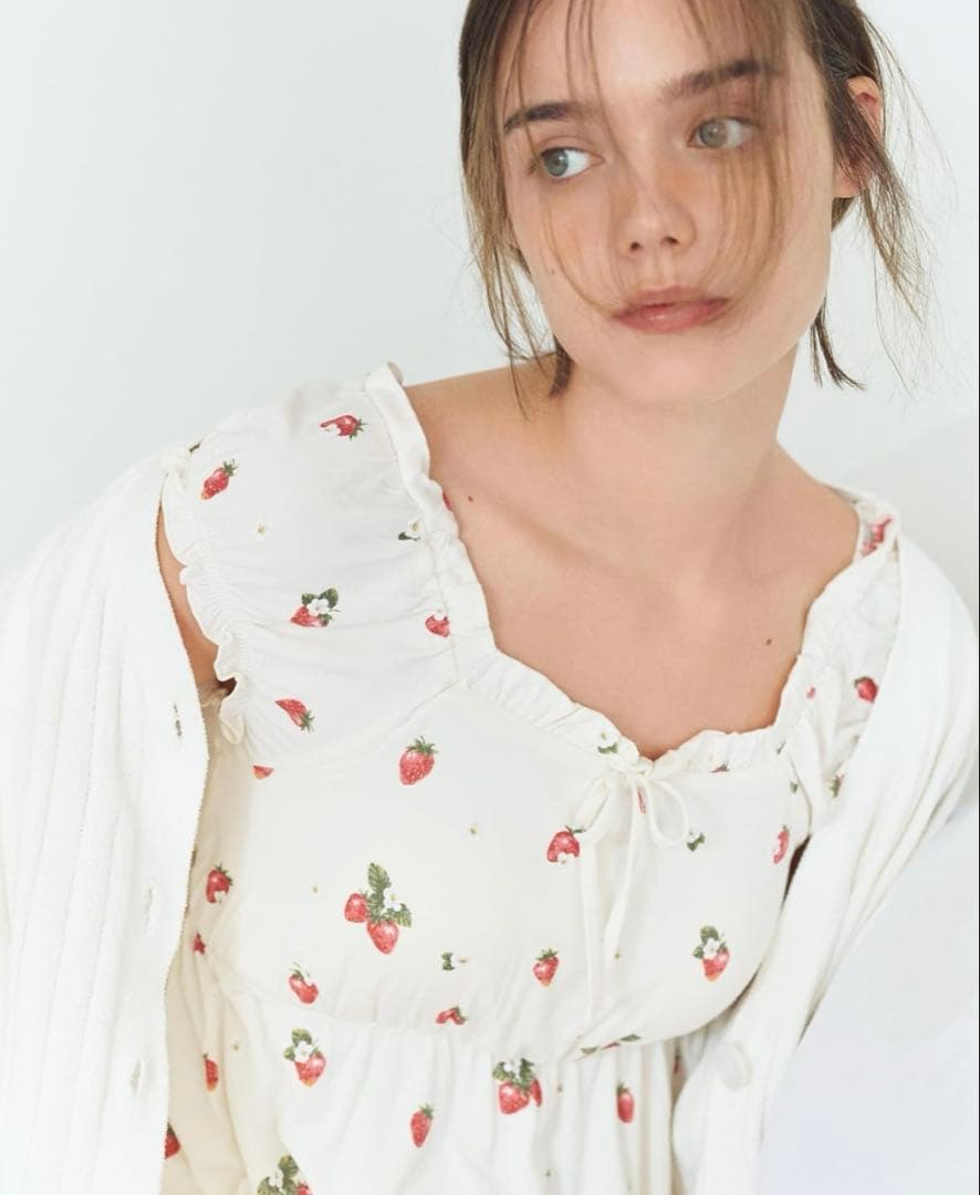 [ジェラート ピケ] いちご柄カップインフリルプルオーバー　ルームウェア ジェラート ピケ