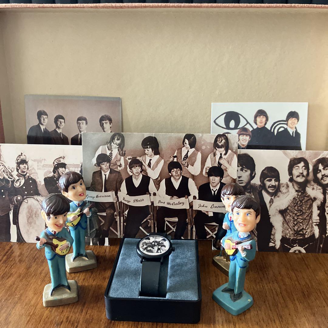 The Beatles 腕時計・フィギュア・ポストカード セット