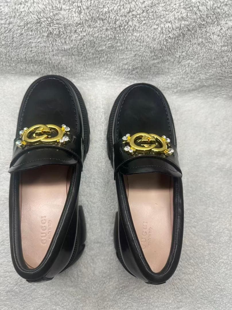 GUCCI ブラックレザー
