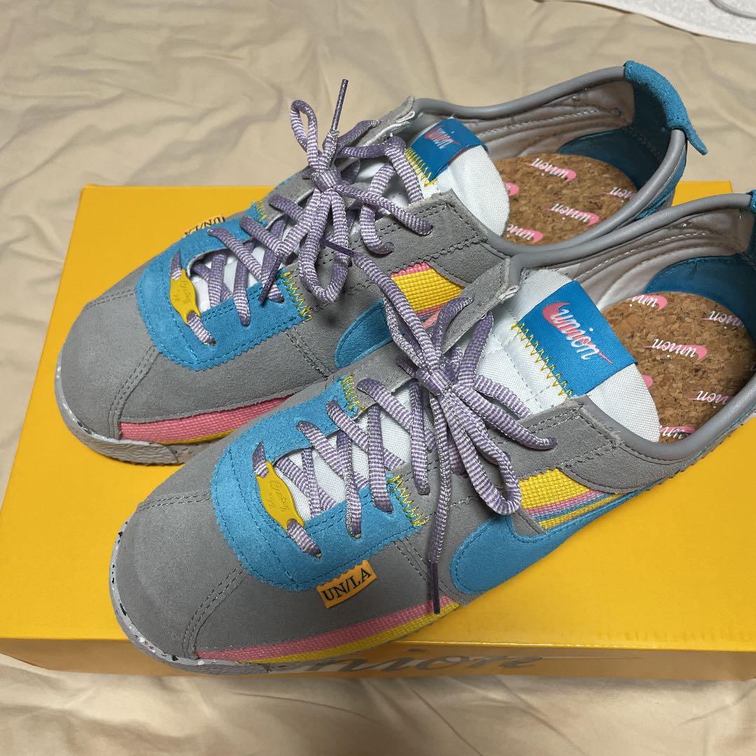 18日迄nion × Nike Cortez Light Smoke
