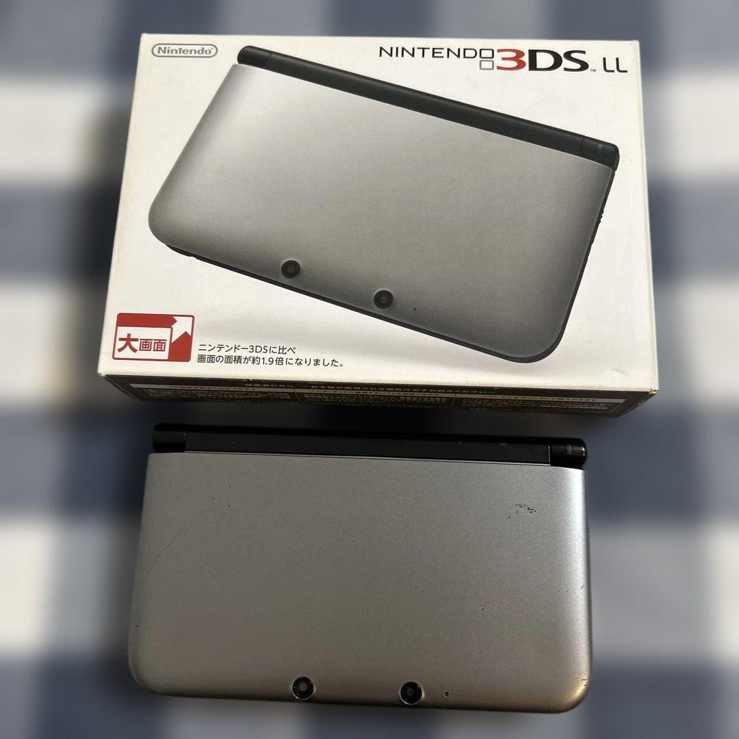 Nintendo 3DS LL シルバー 本体 箱付き ソフト4本セット - メルカリ