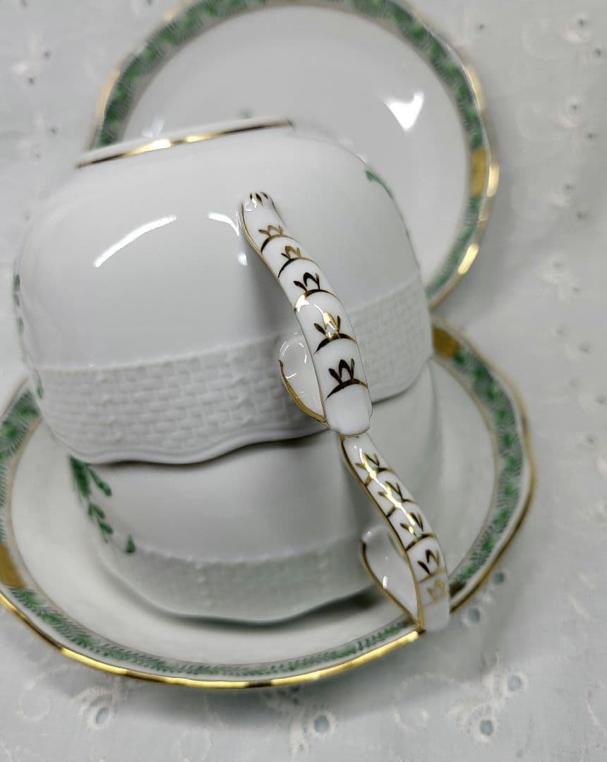 未使用✨ヘレンド アポニーグリーン カップ&ソーサー① 花