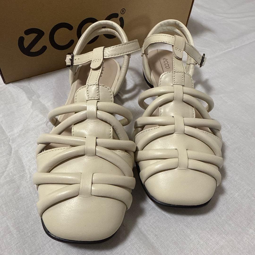 ecco アイボリー コンフォートサンダル
