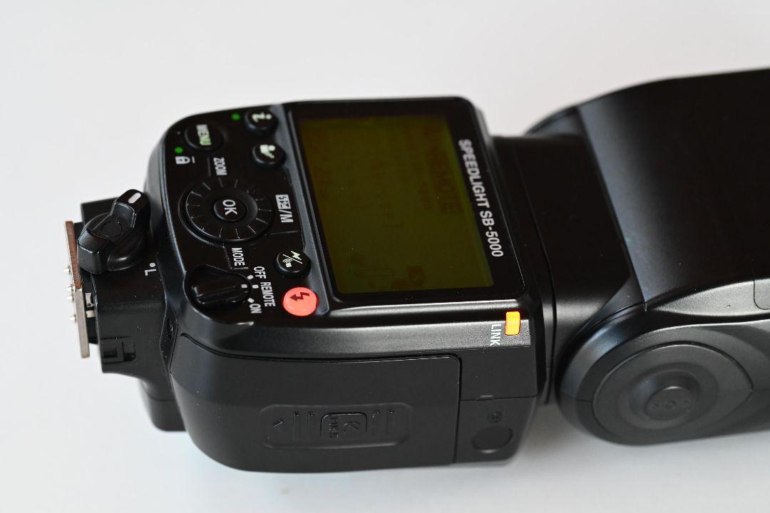 Nikon SB-5000