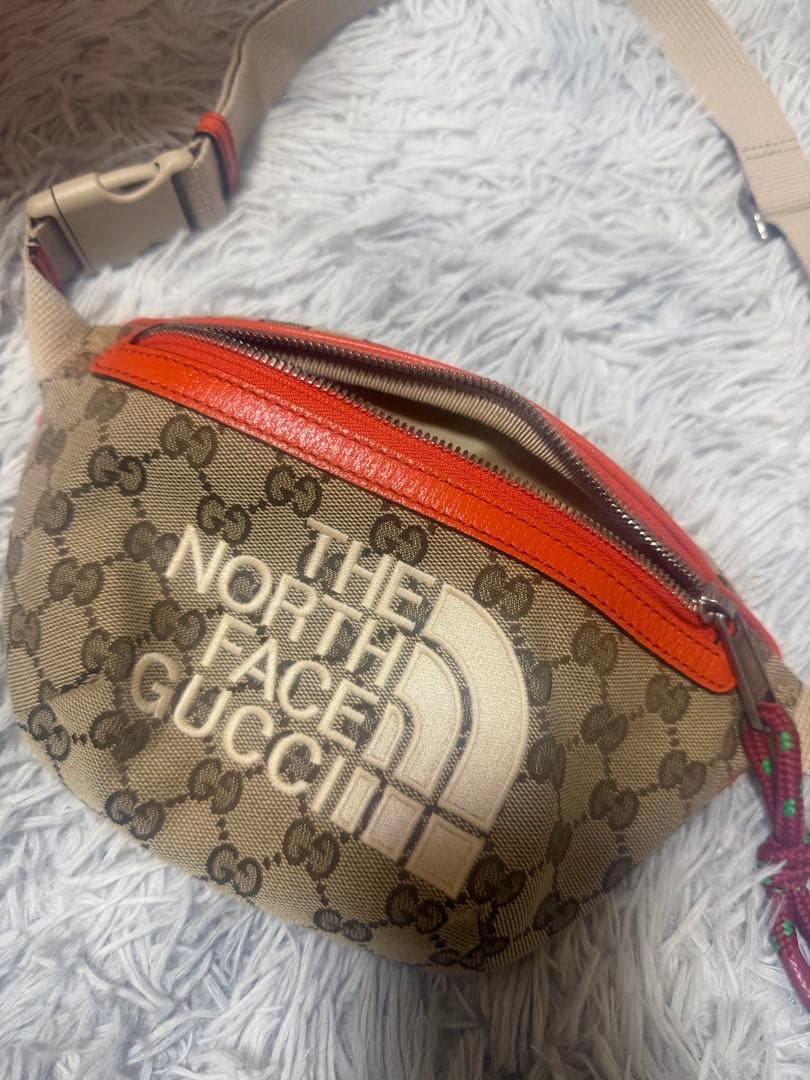 GUCCI THE NORTH FACE ボディバッグ GUCCI THE NORTH FACE ボディバッグ