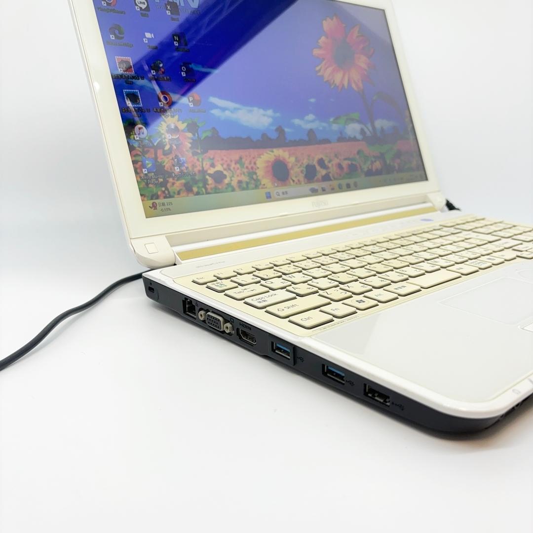 ノートパソコン/Windows11/corei7/新品SSD/オフィス/B74