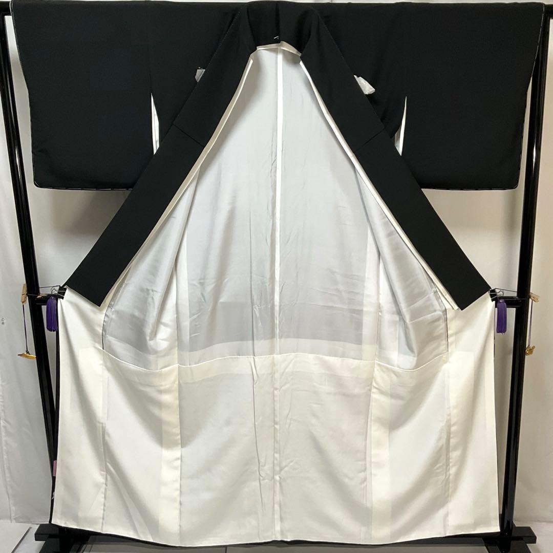 C383正絹　黒留袖　比翼付　五つ紋　金銀駒刺繍　金彩　未使用しつけ付極美品着物