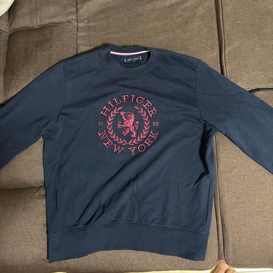 HILFIGER ネイビー トレーナー