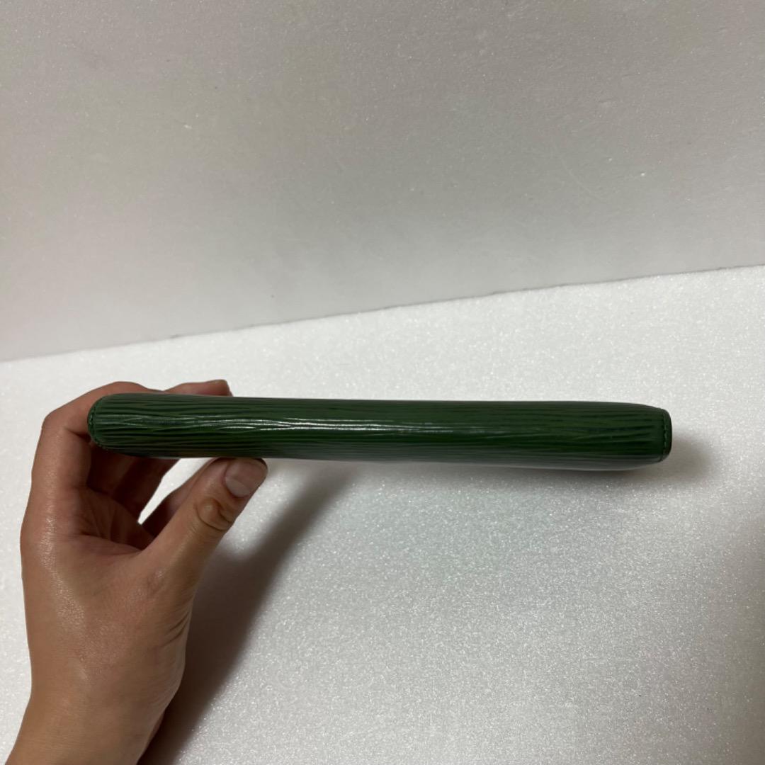 ルイヴィトン　エピ　サラ　緑　グリーン　長財布　M63574 ルイヴィトン エピ サラ 緑 グリーン 長財布 M63574 - メルカリ
