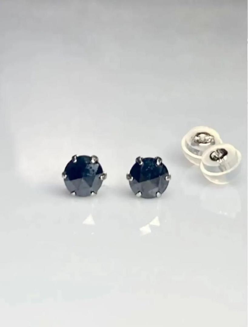 PTブラックダイヤモンドピアス計0.8ct