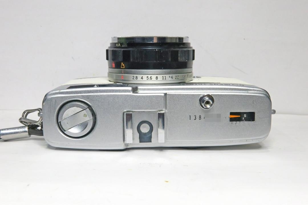 高品質国産 OLYMPUS デジカメ風 ホワイトレザー調 FebDi-m35651417214 TRIP 35 人気最新作