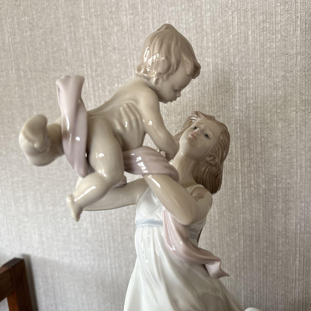 リヤドロ LLADRO No.6858 『幸せの瞬間』