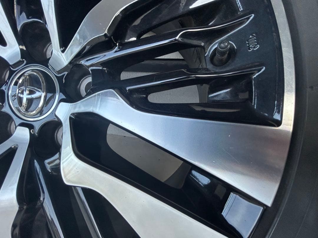 スタッドレス4本やや傷や汚れあり