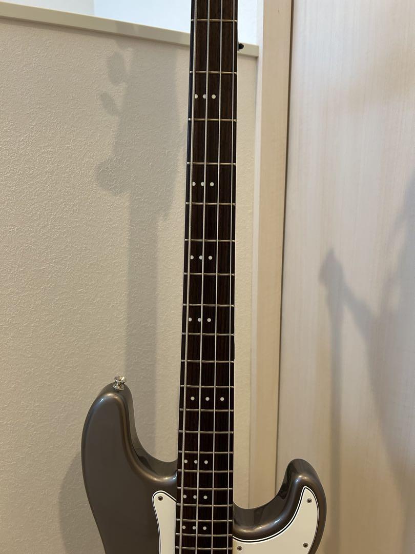 three dots guitars プレシジョンベース