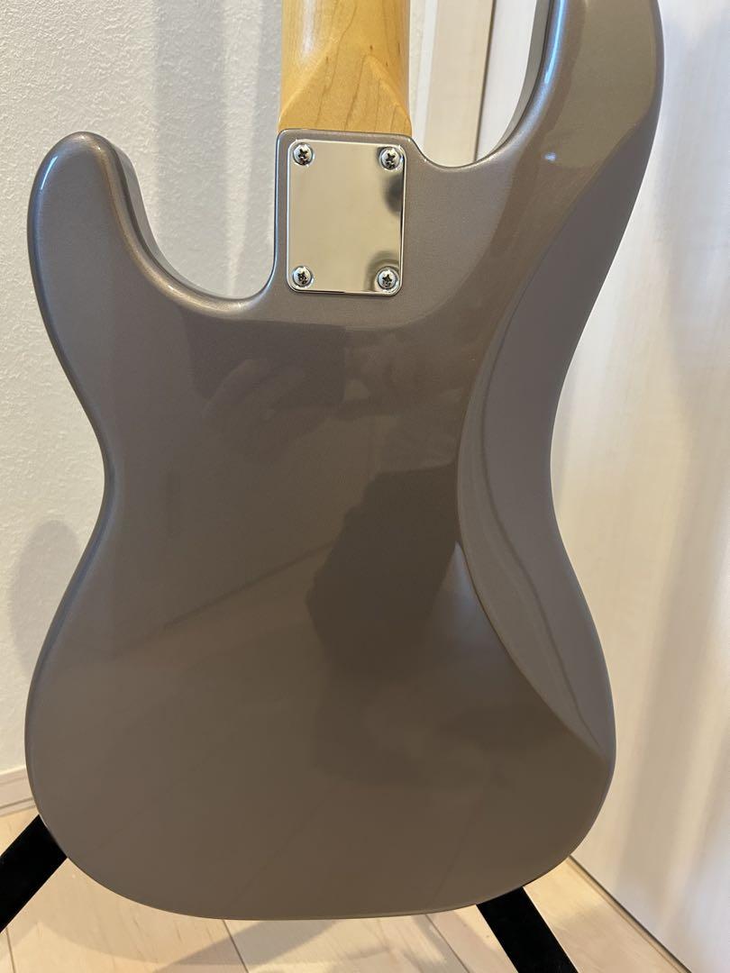 three dots guitars プレシジョンベース