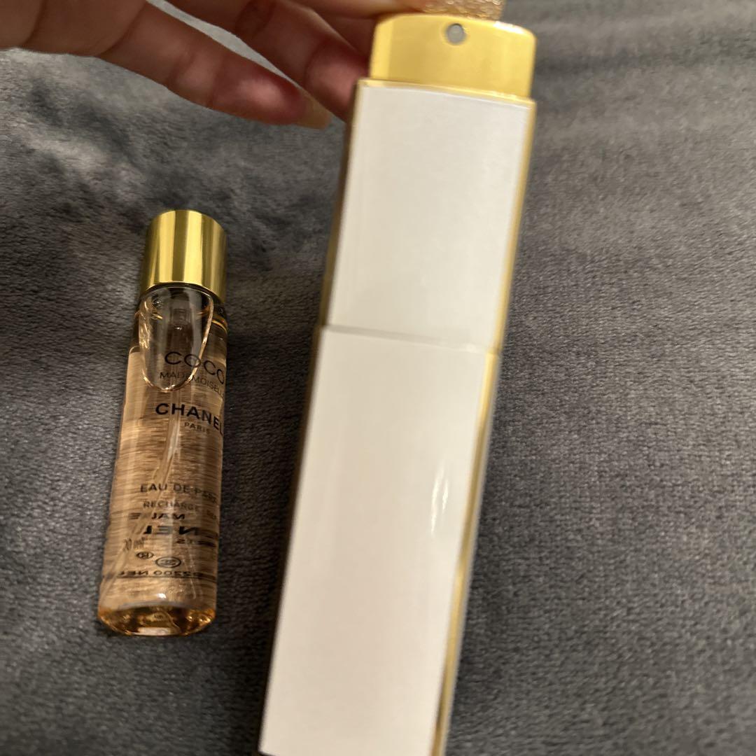 シャネル香水　ココマドモアゼル　オードパルファム　20ml リフィル付き
