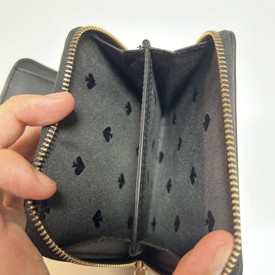 kate spade 二つ折り財布 ベージュ/黒 - メルカリ