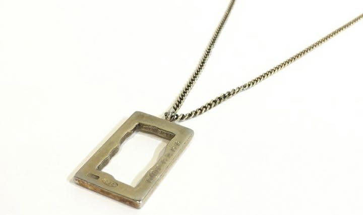 注目
Margiela マルジェラ シルバースクエアネックレス 11番 925刻印 ネックレス 注目
Margiela マルジェラ シルバースクエアネックレス 11番 925刻印 ネックレス