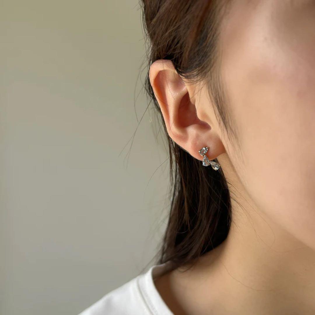 moncote モンコテ　K18アクアマリンツユ3粒ピアス　ピアス　アクアマリン