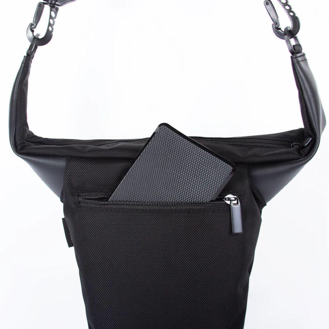 ORIBAGU ブラックブル ショルダーバッグ