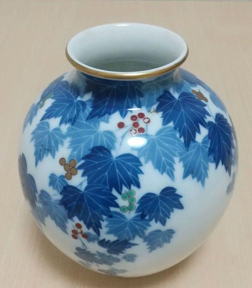 香蘭社  花瓶少々汚れあり 箱入り  花台付き