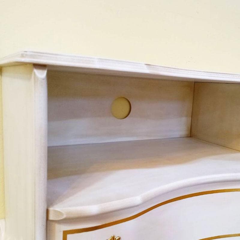 イタリア製オープンテレビボード