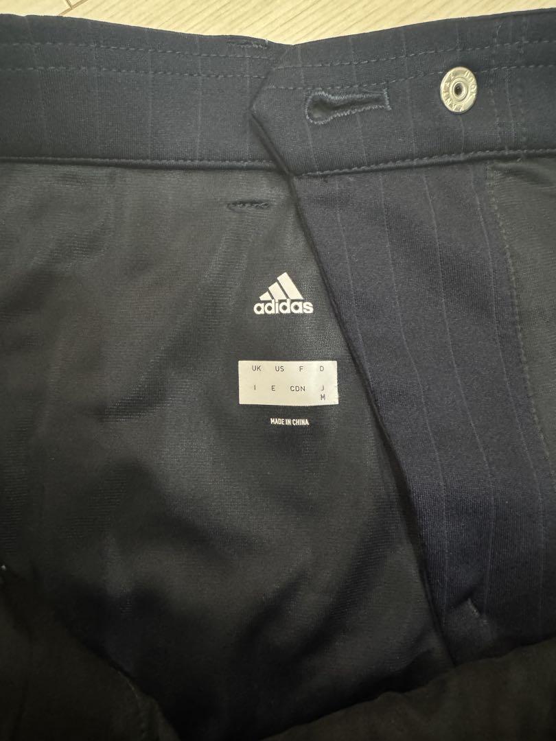 adidas ネイビー ストライプ ビジネススーツ