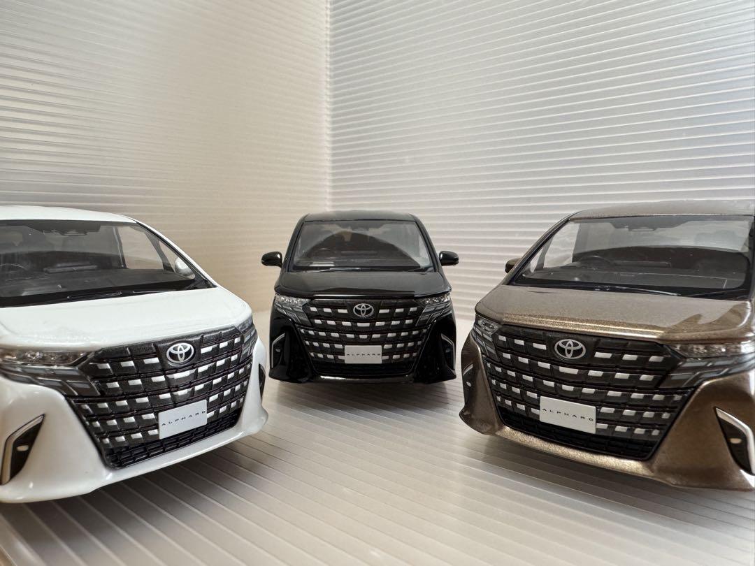 トヨタミニカー 非売品 1/30 アルファード ホワイトパール