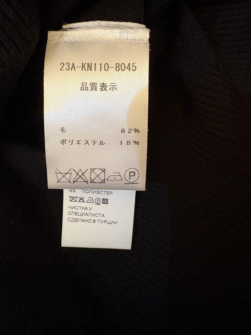 PATOU ブラック ロゴ入り 長袖セーター