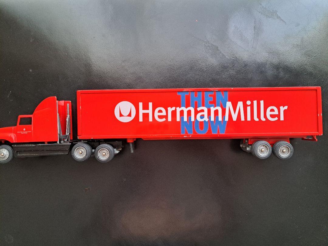 HermanMiller ミニカー 非売品