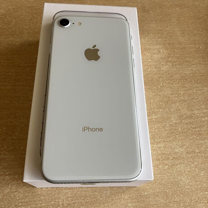 iPhone Silver 64 GB au