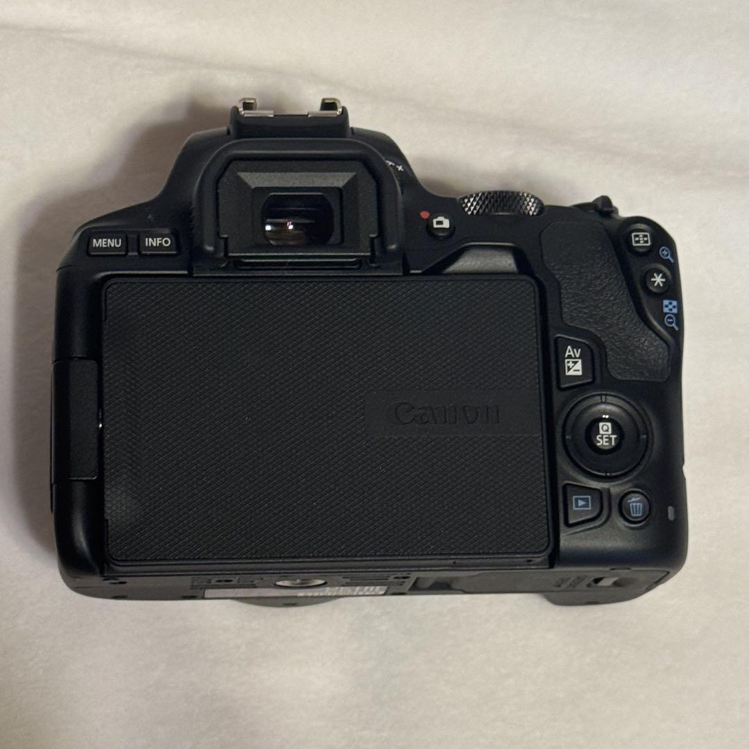 【10月31日まで値下げ】Canon EOS Kiss X10