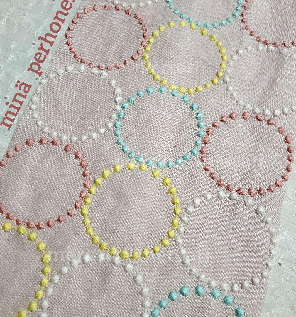 ミナペルホネン⚮̈tambourin⚮̈刺繍生地　はぎれ 希少*180