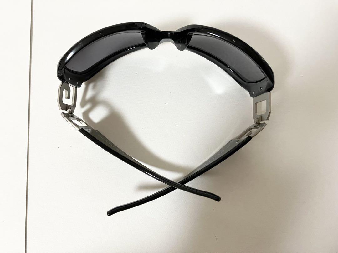DOLCE&GABBANA ドルチェ&ガッバーナ サングラス でかロゴ 黒