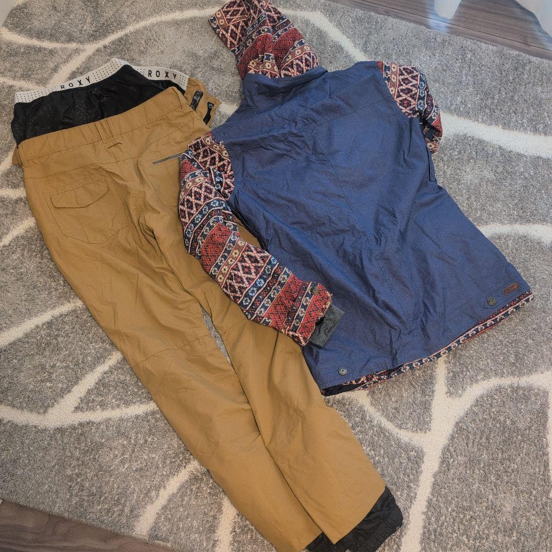 ROXY スノーボードウェア ベストとパンツセット ROXY スノーボードウェア ベストとパンツセット