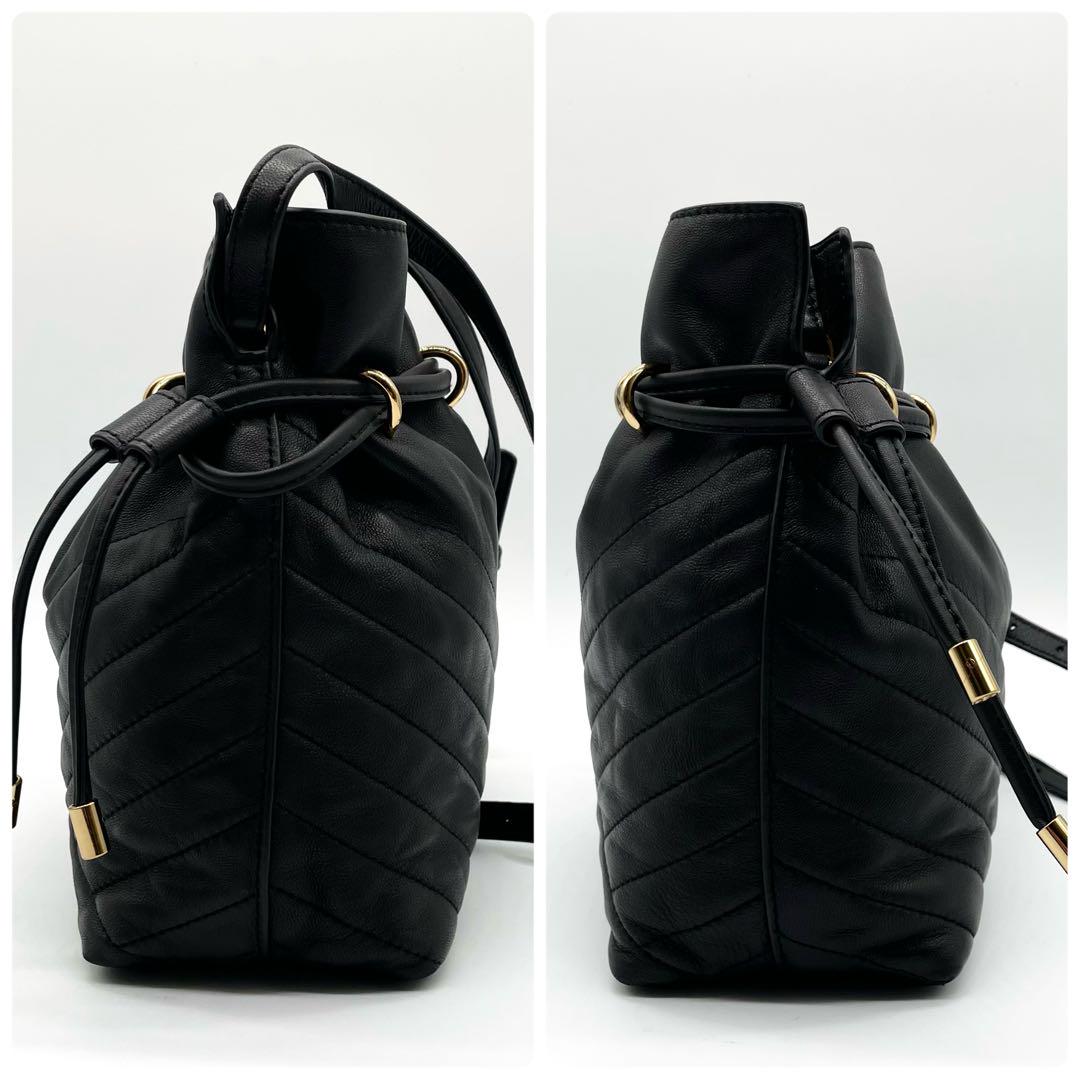 安く 買うファッション - 極美品✨トリーバーチ キラ シェブロン